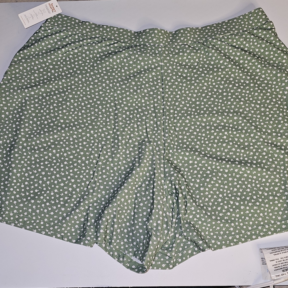 Green Floral Women's Shorts
